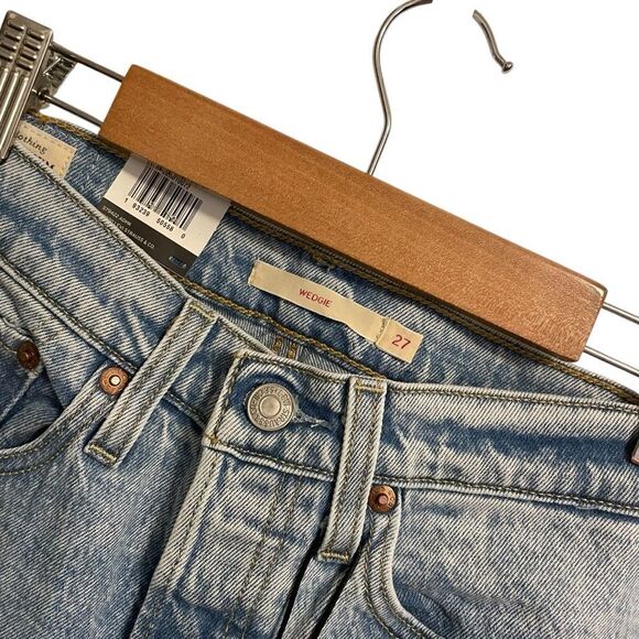Levi's Wedgie High Rise Tapered Leg Button Fly Jeans Size 27 NWT - Picture 3 of 10